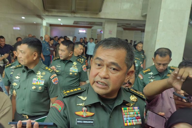 KSAD: Seskab Teddy Indra Wijaya Tak Perlu Mundur dari TNI