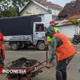 Jelang Lebaran 2025, DPUPR Pacitan Percepat Perbaikan Jalan di Jalur Mudik dan Wisata