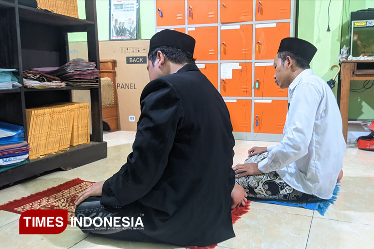 Shalat Tarawih malam ke-14 Ramadan. (Foto: Yusuf Arifai/TIMES Indonesia)