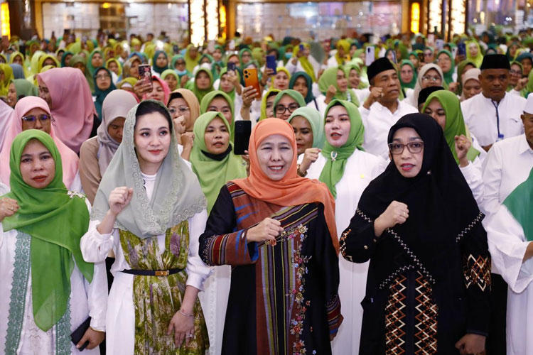 Gubernur Khofifah dan Gubernur Sherly Apresiasi Program Sedekah 5 Ribu Telur Muslimat NU Malut