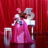 Violinist Cilik Azalea Syelyyendra Rilis Single Instrumental Ramadhan Karya Maher Zain