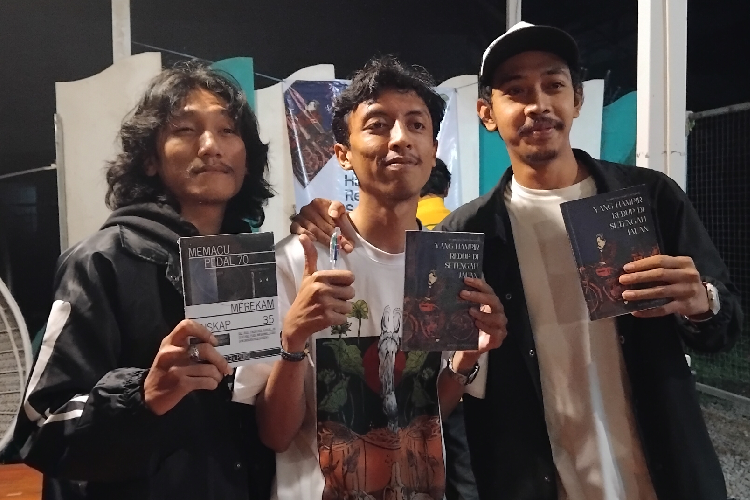 Diskusi dan Kritik di Gelaran Peluncurkan Buku Cerpen Karya Kevin Alfirdaus