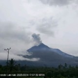 Gunung Lewotobi Laki-laki di Flores Timur Erupsi dengan Durasi 47 Detik