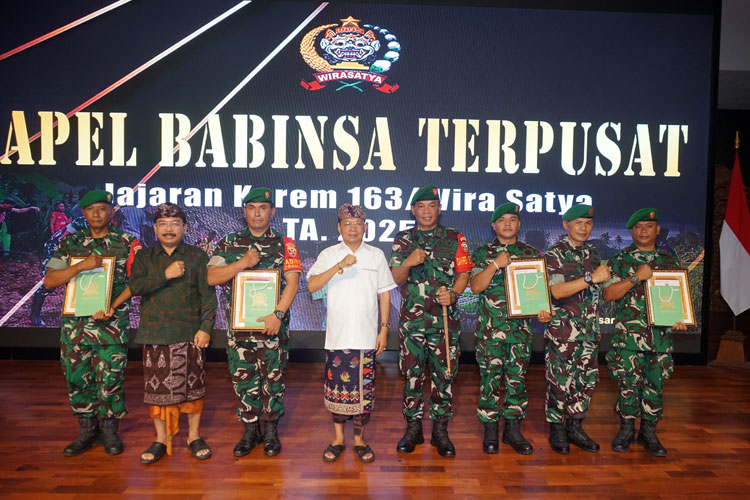 Apel Babinsa Terpusat jajaran Korem 163/Wirasatya. (Foto: Istimewa)