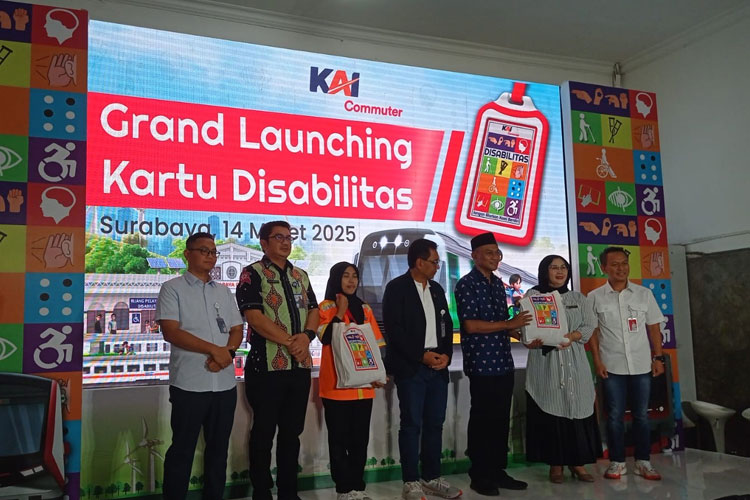 Grand Launching Kartu Disabilitas untuk pelanggan KAI Commuter Wilayah 8  Surabaya, Jumat (14/3/2025). (Foto: Dok. KAI Daop 8)