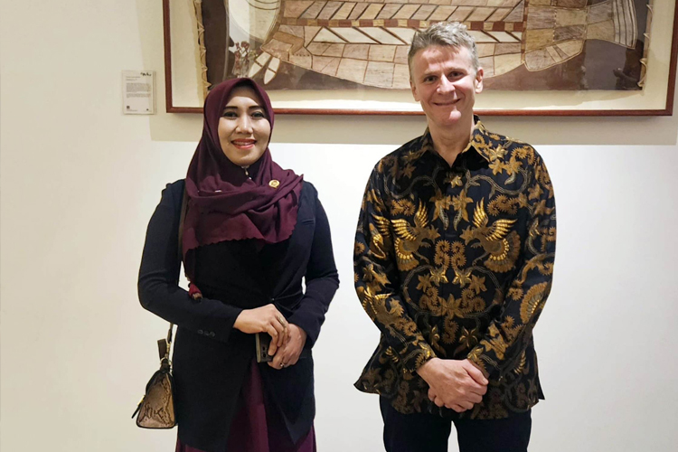 Anggota Dewan Perwakilan Daerah Republik Indonesia (DPD RI), Dr. Lia Istifhama, M.E.I. bersama Duta Besar Australia untuk Indonesia, Mr. Roderick. (Foto: dok sahabat ning lia)