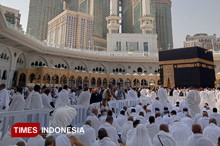 Suasana salat di Masjidil Haram. (Foto: Yusuf Arifai/TIMES Indonesia)