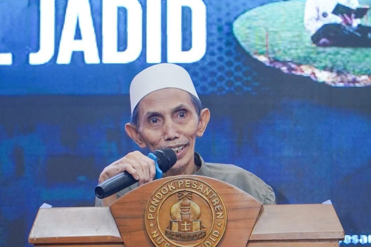 Pesan Kiai Zuhri Zaini: Kewajiban Berdakwah Bukan Hanya pada Kiai