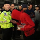 Kapolresta Malang Kota Ajak Mahasiswa Sahur On The Road, Jaga Kamtibmas dan Berbagi Berkah