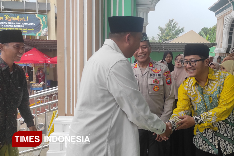 Bupati Situbondo saat meresmikan Program 