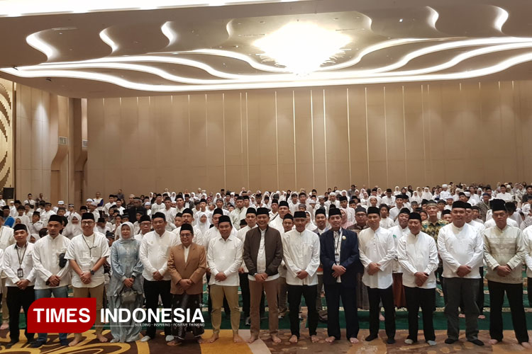 Gebyar Lailatul Qadar dan buka bersama dengan 1000 anak yatim yang diadakan oleh Baznas Kota Malang di Grand Mercure Malang, Minggu (16/3/2025). (Foto: Achmad Fikyansyah/TIMES Indonesia)