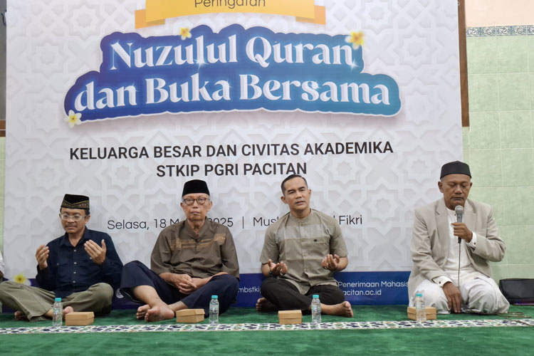 Peringati Nuzulul Quran, STKIP PGRI Pacitan Rajut Kebersamaan Civitas Akademika