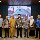 Bangun Kualitas Pendidikan, Bupati Kediri Berlakukan Rapor Guru di SMA Dharma Wanita Boarding School