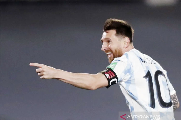 Lionel Messi tidak masuk skuad Argentina untuk duel melawan Uruguay dan Brasil di kualifikasi Piala Dunia 2026. (ANTARA FOTO/REUTERS/Agustin Marcarian)