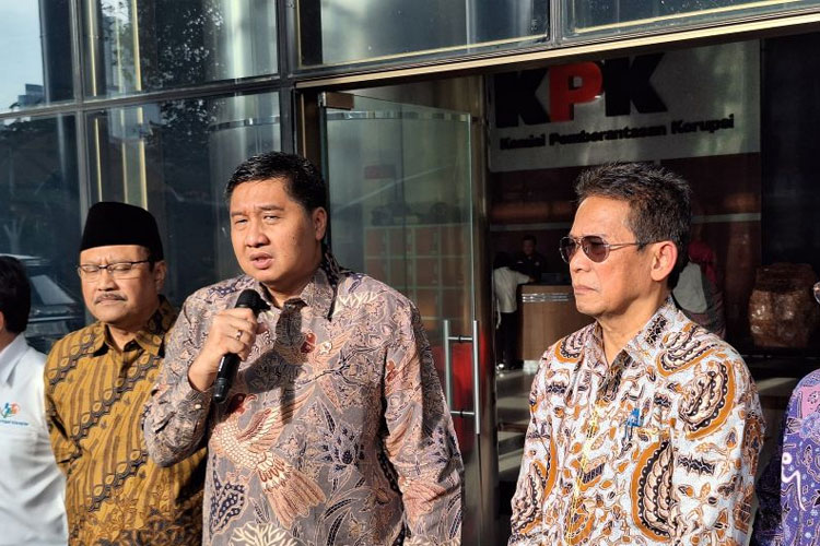 Mensos dan Menteri PKP Temui KPK Bahas Data Bansos dan Perumahan