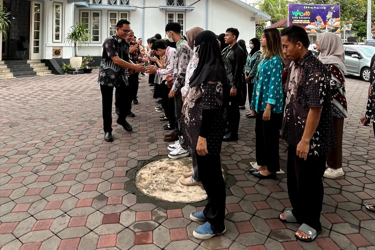 Wakil Wali Kota Yogyakarta, Wawan Harmawan ketika mengunjungi Kantor Dinas Pariwisata Kota Yogyakarta. (Foto: Pemkot Yogyakarta)