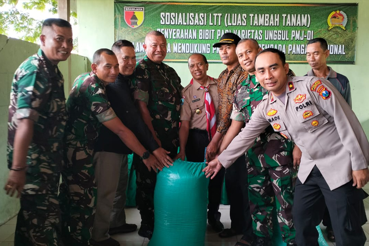 Dandim Lamongan Andalkan Demplot Unggulan, Panen Lebih Cepat Hasil Melimpah