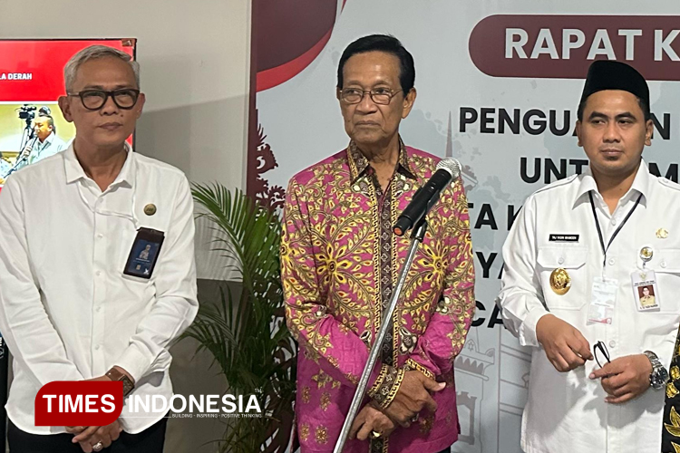 Gubernur DIY Sri Sultan HB X saat menghadiri rakor KPK dengan kepala daerah di JEC. (Foto: A Riyadi/TIMES Indonesia)