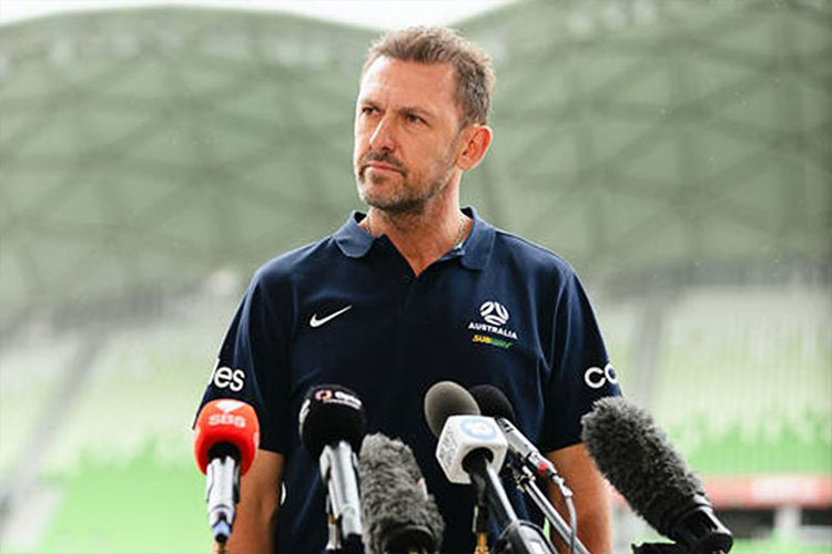 Pelatih timnas Australia, Tony Popovic.