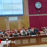 Rektor UNJ Bahas Sistem Pendidikan Nasional dalam RDP Komisi X DPR RI