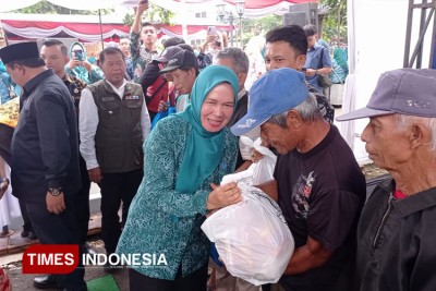 Bazar Peduli Ramadan di Majalengka, Hadirkan Sembako Murah dan Bantuan Sosial untuk Warga