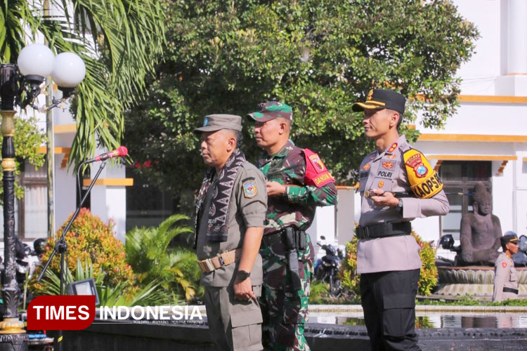 Pimpin Apel Gelar Pasukan Operasi Ketupat Semeru 2025, Bupati Ponorogo Tekankan Sinergi