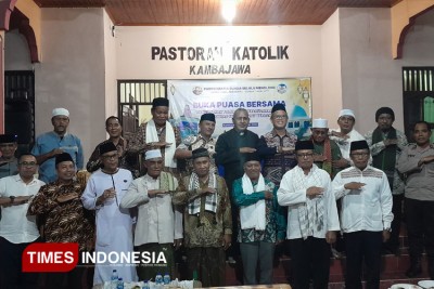 Bangun Solidaritas Umat Beragama di Sumba Timur, Paroki MBSM Buka Puasa Bersama Umat Islam