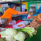 Pedagang Pasar Landungsari Malang Raih Berkah dari Kenaikan Harga Bahan Pokok saat Ramadan