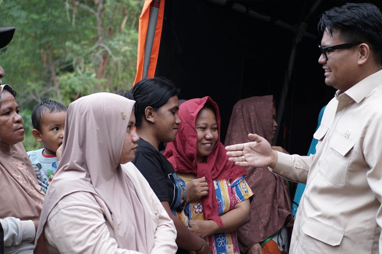 Wakil Ketua MPR Akbar Supratman Salurkan Bantuan untuk Korban Banjir di Tolitoli