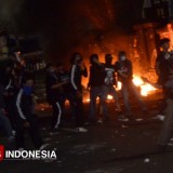 Demo Tolak UU TNI Kian Membara, Gedung DPRD Kota Malang Dibakar Massa