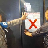 Nekat Jual Alkohol Selama Ramadan, 2 Tempat Hiburan di Surabaya Disegel Satpol PP