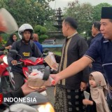 Manfaatkan Momen Ramadan, DPD Partai NasDem Sidoarjo Bagikan Sembako dan Takjil