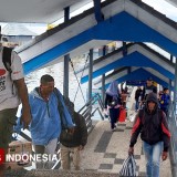 Jelang Penutupan Pelabuhan Ketapang Banyuwangi Banyuwangi, Masyarakat Boyongan Pulang Kampung