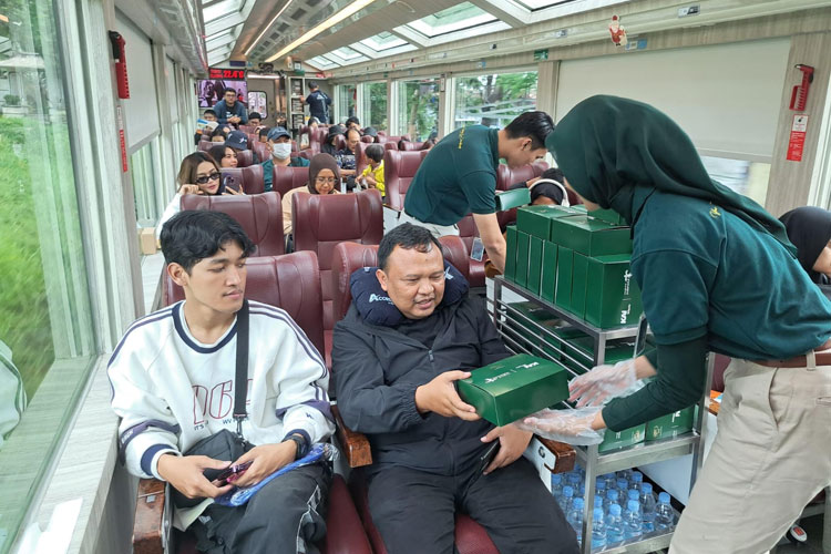 Kereta-Panoramic-2.jpg