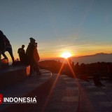 Meresapi Sensasi Sunrise Gunung Bromo di Enam Lokasi Berbeda