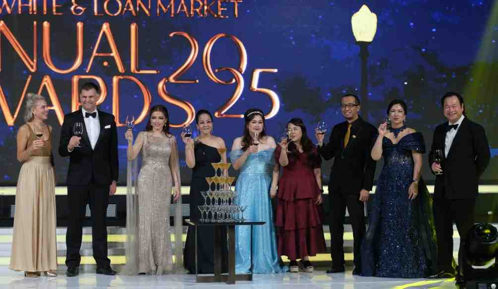 Ray White dan Loan Market Indonesia rayakan keunggulan industri properti dalam Annual Awards 2025. (Foto: Dok Ray White)