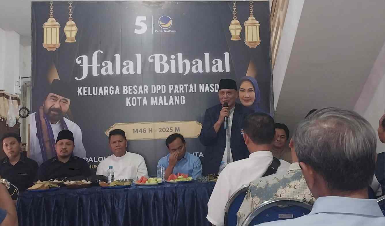 Ketua Nasdem Kota Malang Abah Hanan Jalil memberi sambutan. (Foto: Febri for TI)