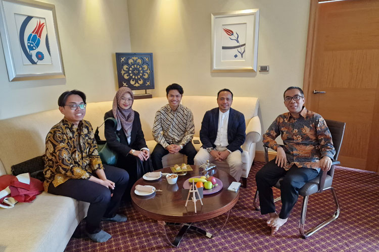 Menteri Pendidikan Tinggi, Sains, dan Teknologi Republik Indonesia, Prof. Brian Yuliarto, S.T., M.Eng., Ph.D. menerima kunjungan PPI Turki. (Foto: PPI Turki)