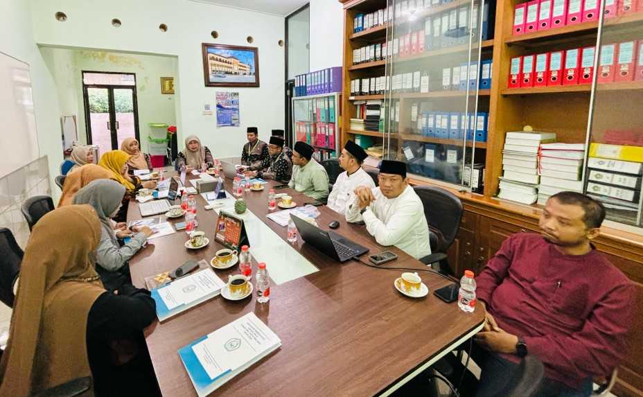 Rakor Komite dan sekolah MIN 1 Kota Malang memperkuat sinergi bersama. (Foto: Irul/TIMES Indonesia)