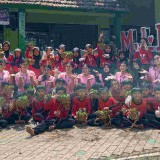 Melihat Semangat KKN-T PGSD Unitri Malang: Dari Serabut Kelapa Tumbuhkan Cinta Lingkungan