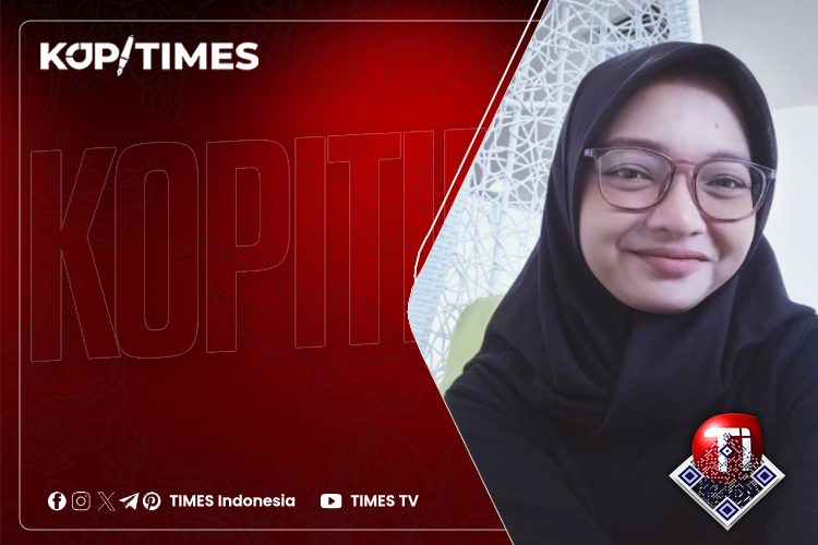 Zahidiyah Ela Tursina, M.Hub., Int., Mantan Pembina Sekolah Riset SMA Muhammadiyah 10 GKB Gresik dan Pengurus PC Nasyiatul Aisyiyah Manyar Gresik