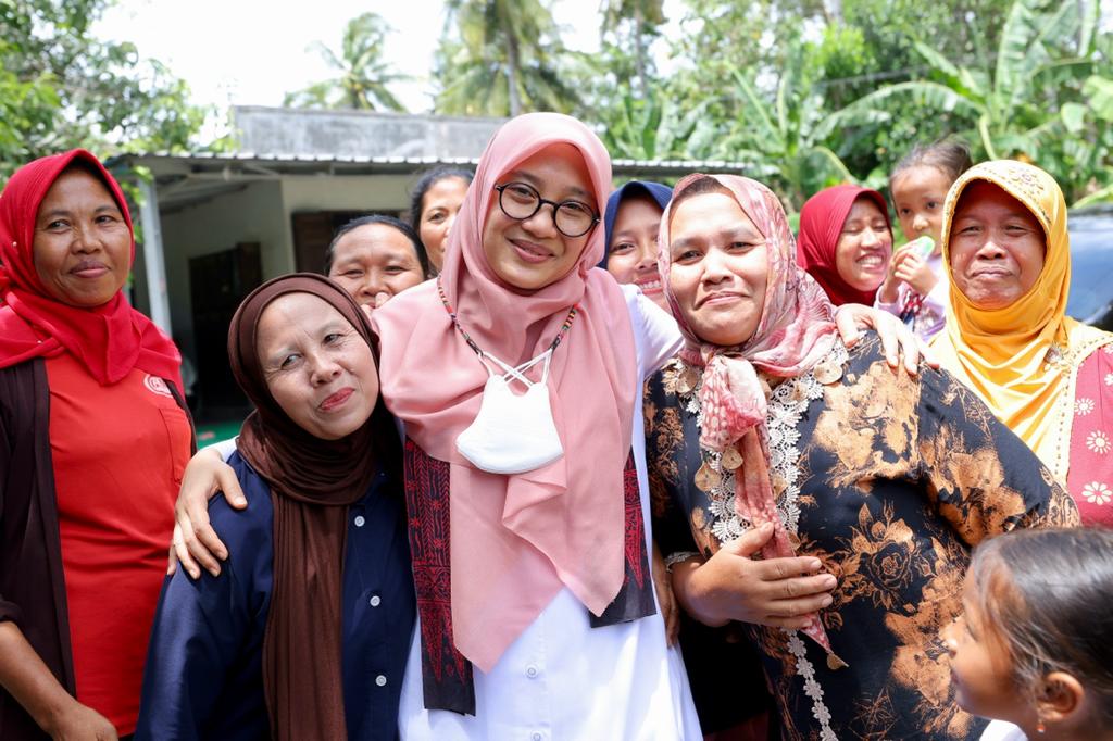 Ipuk-Fiestiandani-2.jpg