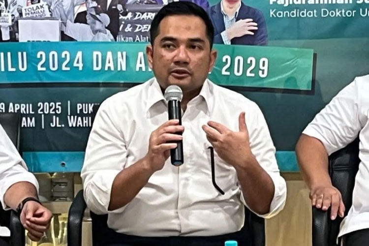 Ketua Komisi II DPR RI Rifqinizamy Karsayuda dalam diskusi bertajuk