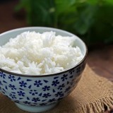 Mau Diet Sehat? Kurangi Kalori dalam Nasi Putih dengan Tips Ini