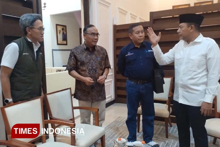 Penandatanganan-MoU-antara-Pemkab-Probolinggo-bersama-PT-Paiton-Energy-b.jpg