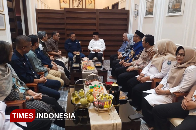 Penandatanganan-MoU-antara-Pemkab-Probolinggo-bersama-PT-Paiton-Energy-c.jpg