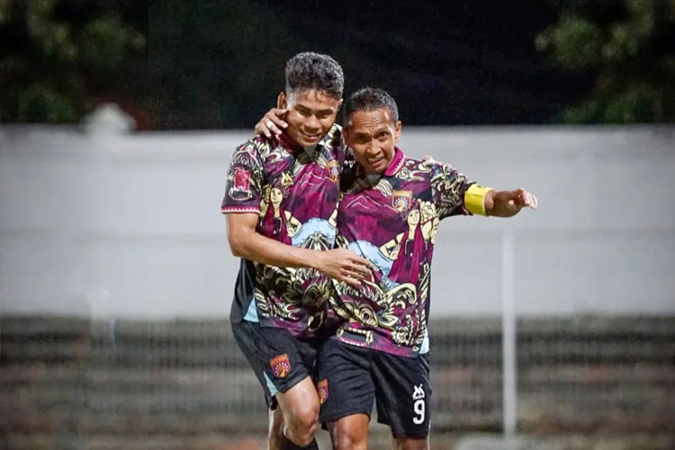 Tuah Jersey Barong Gandrung Antar Permainan Gemilang Persewangi Banyuwangi di Laga Perdana Liga 4 Nasional