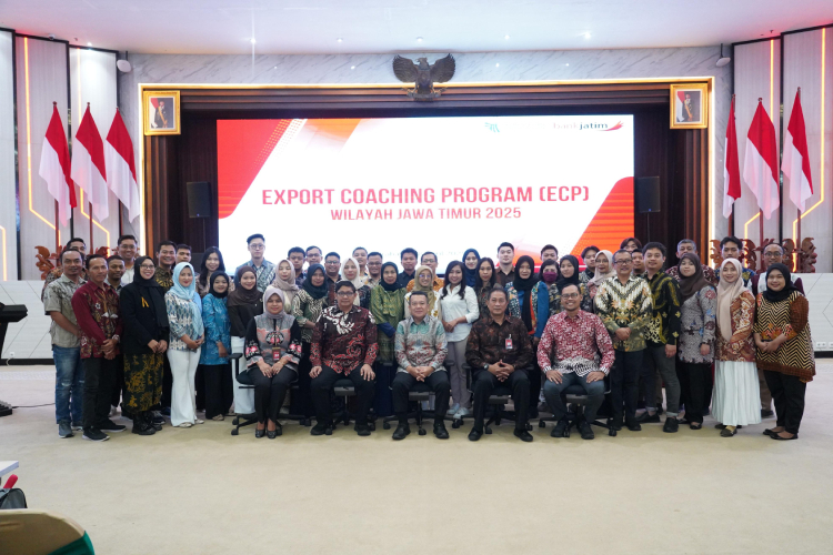 Bank Jatim bersama Kemendag menggelar Export Coaching Program di Kantor Pusat Bank Jatim, Senin (28/4/2025).(Dok.Humas Bank Jatim)
