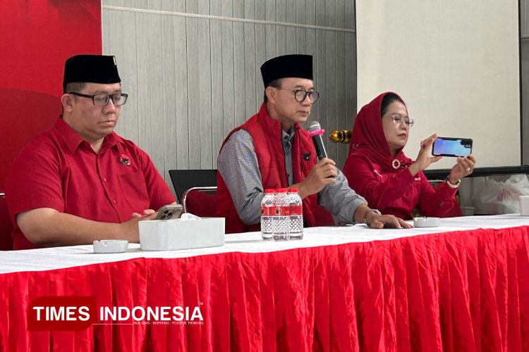PDI Perjuangan Rombak Pimpinan DPC Surabaya, Sanksi Pembebastugasan dan Peringatan