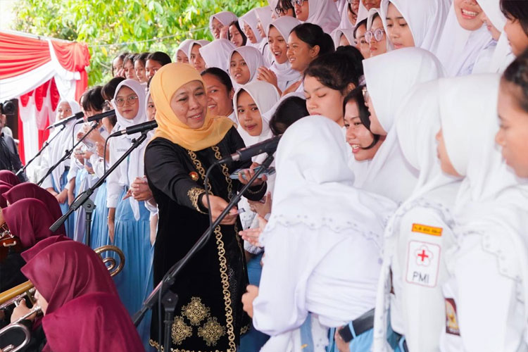 Hardiknas 2025, Gubernur Khofifah Siapkan Paket Kebijakan Pendidikan Rp 126,236 Miliar